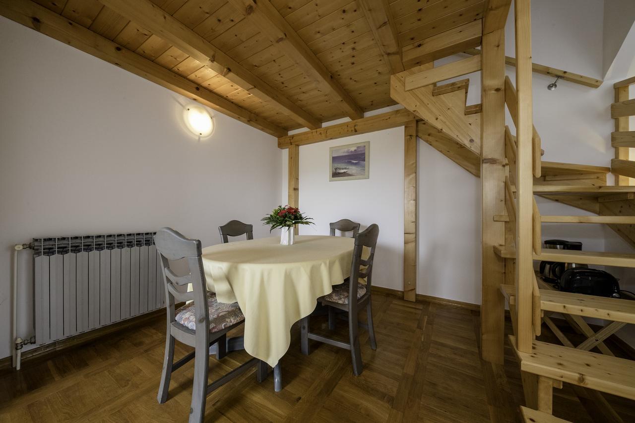 Apartments Dedic Supetarska Draga Exterior photo